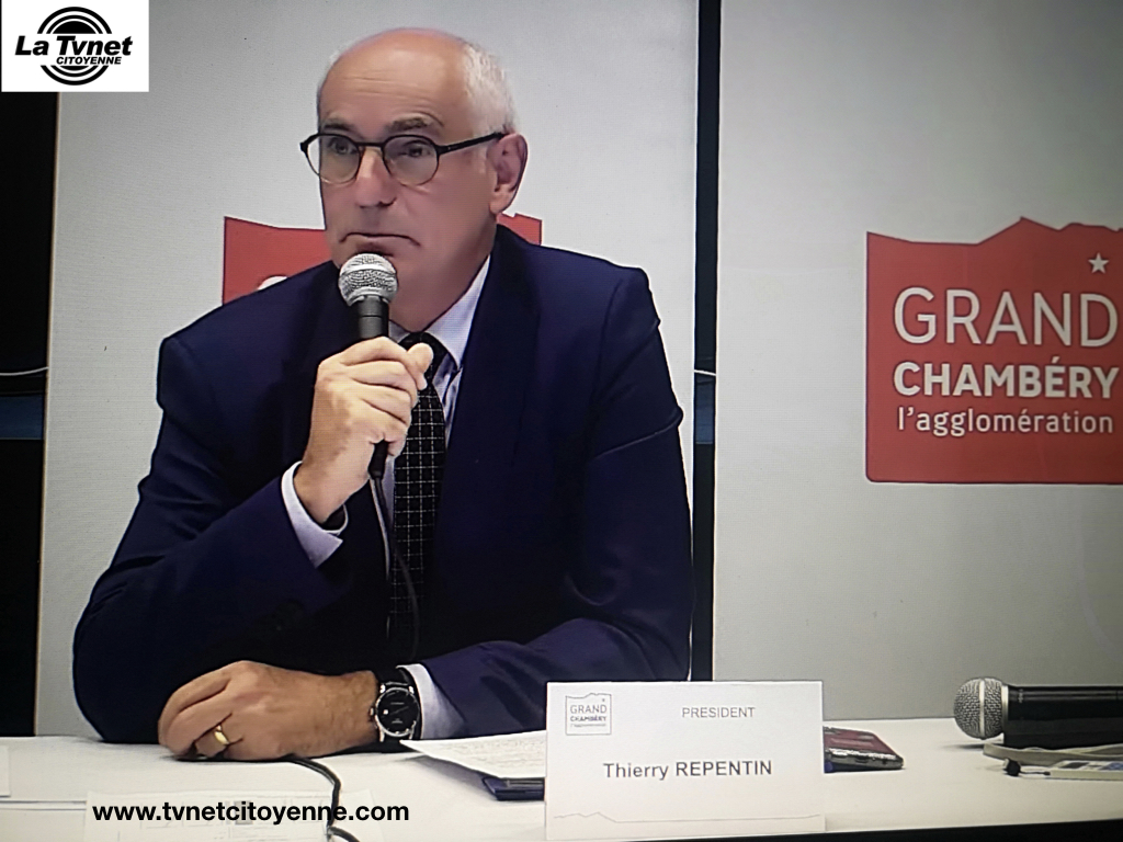 Thierry Repentin élu président de grand Chambéry : “L’église est de nouveau au centre du village“