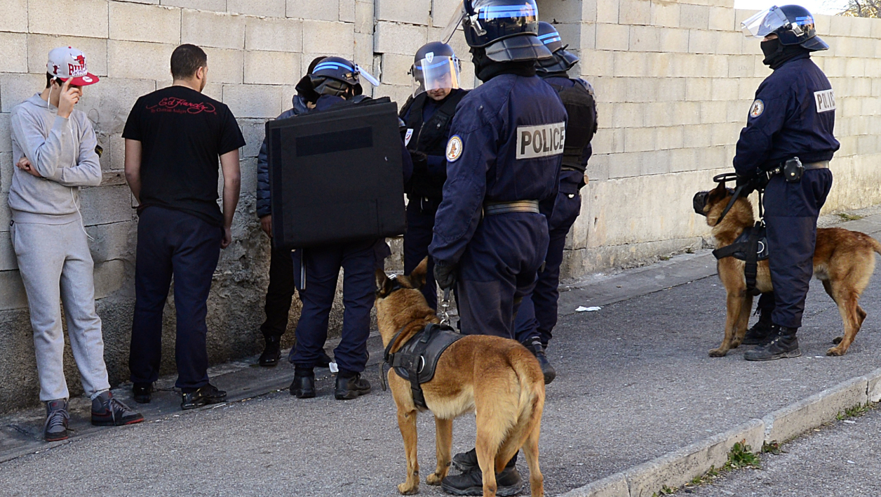 La police et les indésirables