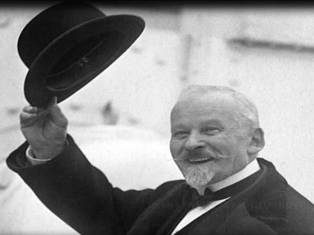 Hommage au bon docteur Coué