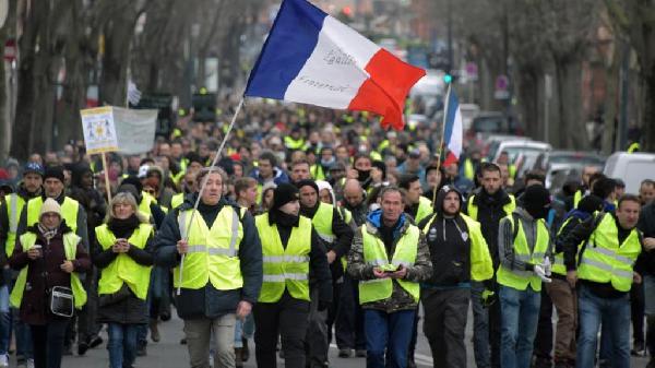 Les conditions d’une victoire du mouvement social et politique des gilets jaunes.